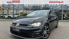 Zwart Gebruikt 2015 VW Golf VII R-line Hatchback | € 13.745 (Eerlijke prijs)