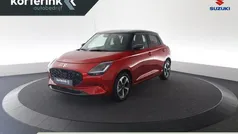 Rood Nieuw 2025 Suzuki Swift Style Hatchback | € 24.898 (Eerlijke prijs)