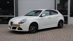 Wit Gebruikt 2011 Alfa Romeo Giulietta Quadrifoglio Verde Hatchback | € 8.950 (Super prijs)