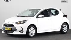 Gebruikt 2022 Toyota Yaris Hybrid Active Hatchback | € 22.445 (Eerlijke prijs)