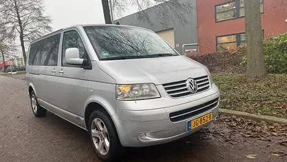 Grijs Occasion 2006 VW Caravelle MPV | € 7.999 (Eerlijke prijs)