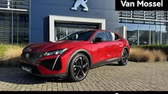Rood Gebruikt 2023 Peugeot 408 Allure Sedan | € 29.940 (Eerlijke prijs)
