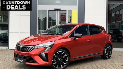 Rood Gebruikt 2024 Renault Clio V Techno Hatchback | € 24.195 (Eerlijke prijs)