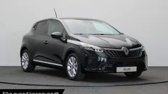 Zwart Nieuw 2025 Renault Clio V Evolution Hatchback | € 24.845 (Eerlijke prijs)