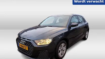 Grijs Occasion 2022 Audi A1 Sportback Proline Hatchback | € 19.950 (Goede deal)