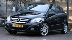 Zwart Gebruikt 2011 Mercedes B180 MPV | € 5.995 (Eerlijke prijs)