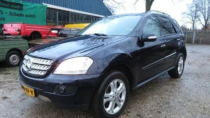 Paars Occasion 2008 Mercedes 320 Van | € 4.250 (Super prijs)