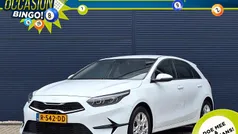 Wit Gebruikt 2022 Kia Ceed Hatchback | € 19.985 (Eerlijke prijs)