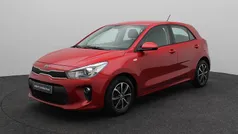 Rood Gebruikt 2018 Kia Rio Hatchback | € 12.740 (Eerlijke prijs)