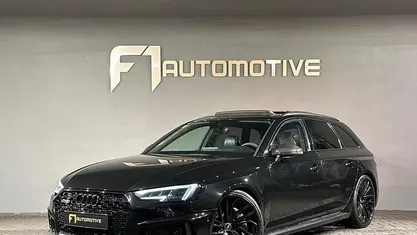 Zwart (metallic) Occasion 2020 Audi RS4 Business Stationwagen | € 48.890 (Goede deal)