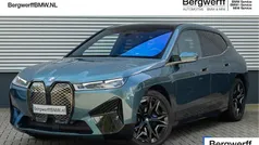 Blauw Gebruikt 2022 BMW iX Comfort Edition SUV | € 69.875 (Eerlijke prijs)