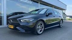 Zwart Gebruikt 2023 Mercedes CLA250 Shooting Brake AMG line Stationwagen | € 39.750 (Eerlijke prijs)