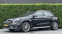 Zwart Gebruikt 2018 Mercedes GLA200 Premium SUV | € 19.950 (Eerlijke prijs)
