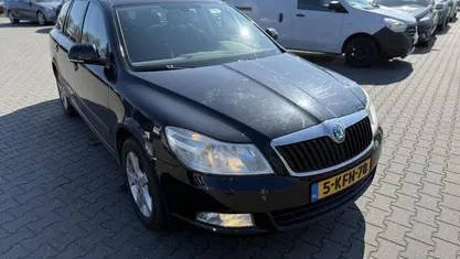Zwart Gebruikt 2013 Skoda Octavia Stationwagen | € 3.500 (Super prijs)