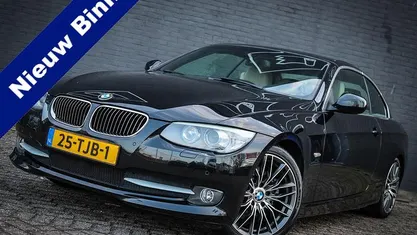 Zwart Occasion 2010 BMW 325 Cabriolet Executive Cabriolet | € 12.950 (Eerlijke prijs)
