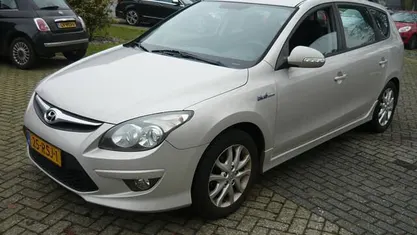 Occasion 2011 Hyundai i30 Stationwagen | € 2.250 (Super prijs)