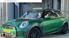 Groen Gebruikt 2021 Mini ONE Classic Hatchback | € 23.799 (Eerlijke prijs)