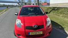 Rood Gebruikt 2006 Toyota Yaris Terra Hatchback | € 2.750 (Eerlijke prijs)
