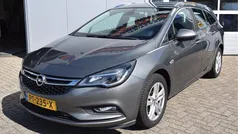 Grijs Gebruikt 2017 Opel Astra Edition Stationwagen | € 8.495 (Eerlijke prijs)