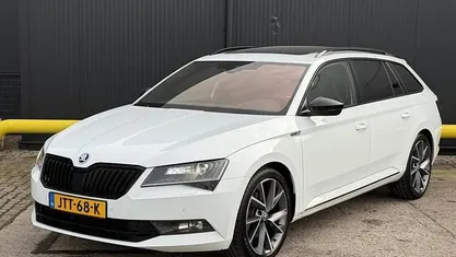 Occasion 2018 Skoda Superb SportLine Stationwagen | € 19.999 (Eerlijke prijs)