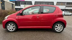 Gebruikt 2010 Toyota Aygo Hatchback | € 5.900 (Eerlijke prijs)