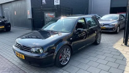 Occasion VW Golf IV Highline 170 PK (125 kW) 2002 Zwart Hatchback