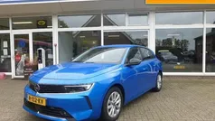 Gebruikt 2022 Opel Astra Edition Hatchback | € 17.950 (Eerlijke prijs)