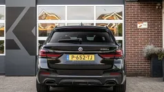 Zwart, metallic lak Gebruikt 2022 BMW 530e M Sport Stationwagen | € 44.950 (Eerlijke prijs)