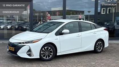 Wit Gebruikt 2017 Toyota Prius Business Edition Hatchback | € 18.450 (Eerlijke prijs)