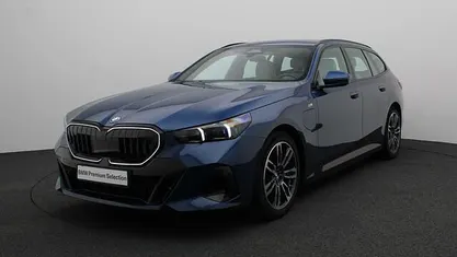 Occasion 2025 BMW 530e M Sport Stationwagen | € 56.900 (Super prijs)