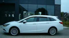 Wit Gebruikt 2016 Opel Astra Innovation Stationwagen | € 8.900 (Goede deal)