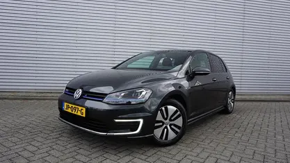 Hatchback Gebruikt 2015 VW Golf VII GTE Hatchback | € 11.950 (Eerlijke prijs)