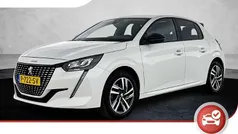 Wit Gebruikt 2022 Peugeot 208 Allure Hatchback | € 20.825 (Eerlijke prijs)