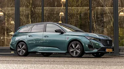 Occasion Peugeot 308 SW GT 131 PK (96 kW) 2023 Blauw (metallic) Stationwagen