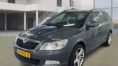 Grijs Gebruikt 2012 Skoda Octavia Business Line Stationwagen | € 3.295 (Super prijs)