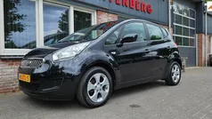 Zwart, metallic lak Gebruikt 2011 Kia Venga Hatchback | € 9.750 (Eerlijke prijs)