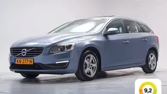 Blauw Gebruikt 2016 Volvo V60 Stationwagen | € 10.945 (Eerlijke prijs)