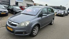 Grijs Gebruikt 2007 Opel Zafira MPV | € 2.250 (Eerlijke prijs)