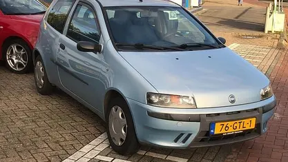 Blauw Gebruikt 2003 Fiat Punto Active Hatchback | € 999 (Eerlijke prijs)