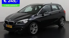 Zwart Gebruikt 2017 BMW 218 Executive Stationwagen | € 17.740 (Goede deal)