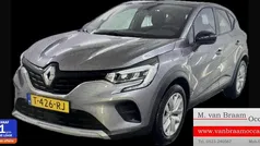 Grijs Gebruikt 2023 Renault Captur Evolution SUV | € 18.745 (Goede deal)