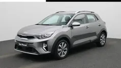Grijs Gebruikt 2024 Kia Stonic SUV | € 25.400 (Eerlijke prijs)