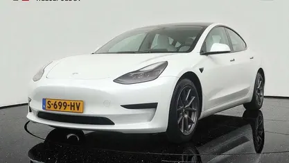 Occasion Tesla Model 3 Standard Range 235 kW (320 PK) 2022 Sedan