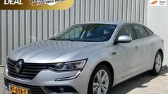 Grijs Gebruikt 2016 Renault Talisman Zen Sedan | € 14.945 (Eerlijke prijs)