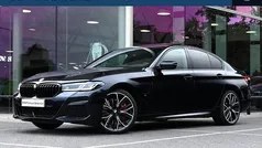 Zwart Gebruikt 2023 BMW 545e Executive Sedan | € 58.950 (Eerlijke prijs)