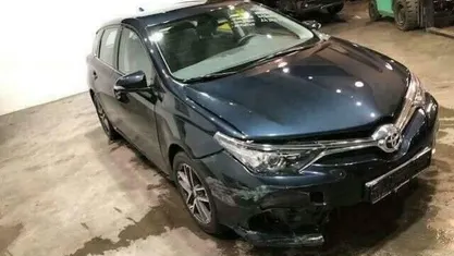 Gebruikt 2017 Toyota Auris Sedan | € 8.900 (Super prijs)