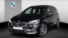 Zwart Gebruikt 2022 BMW 218 Comfort Edition Stationwagen | € 27.995 (Eerlijke prijs)