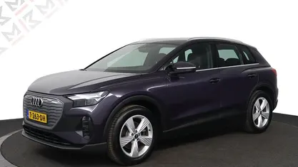 Paars Occasion 2023 Audi Q4 e-tron SUV | € 28.499 (Super prijs)