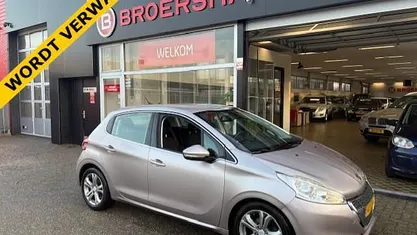 Occasion 2012 Peugeot 208 Allure Hatchback | € 3.950 (Eerlijke prijs)