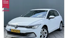 Wit Gebruikt 2023 VW Golf VIII Life Hatchback | € 22.899 (Goede deal)
